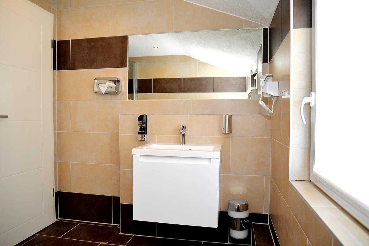 Hotel Neugrabener Hof Хамбург Екстериор снимка