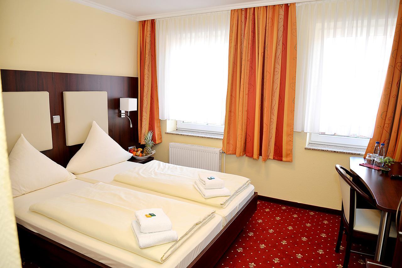 Hotel Neugrabener Hof Хамбург Екстериор снимка