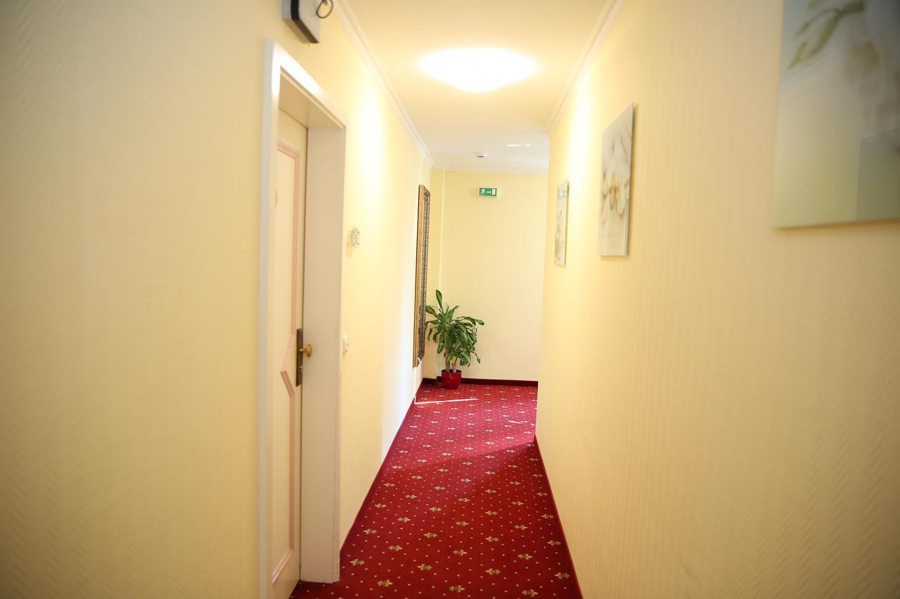 Hotel Neugrabener Hof Хамбург Екстериор снимка